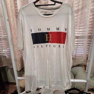 Tommy Hilfiger Cream T-Shirt with Red and Blue Logo